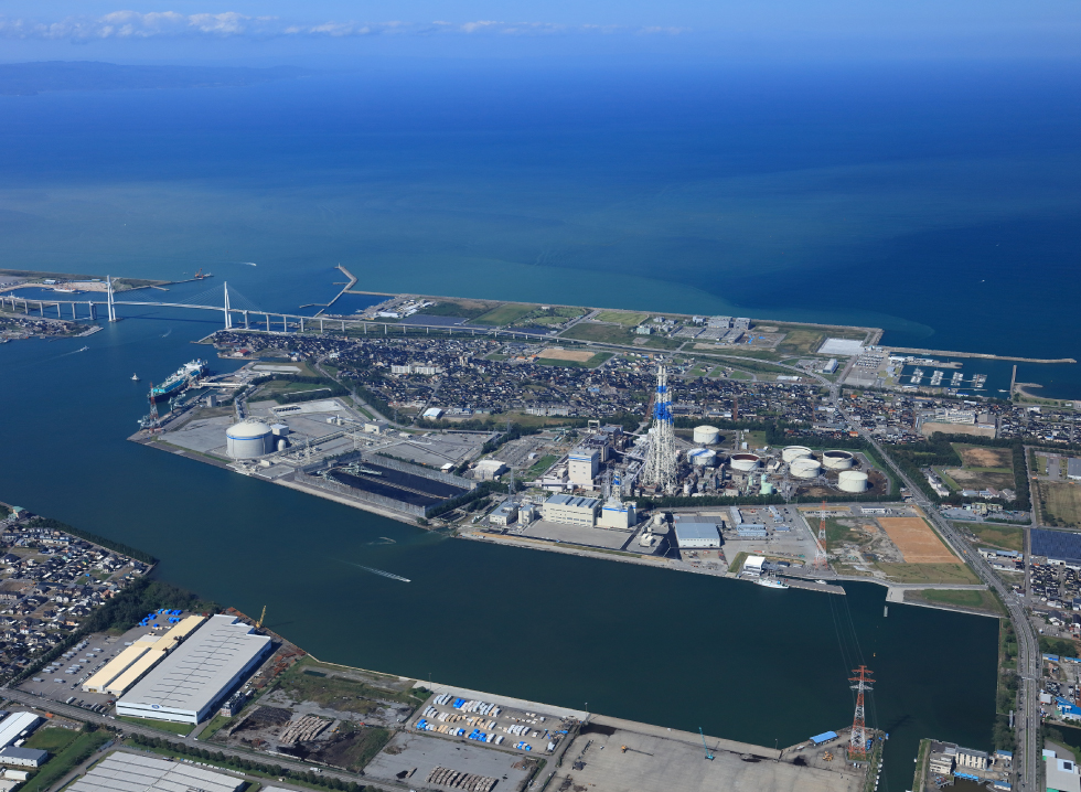 富山新港火力発電所