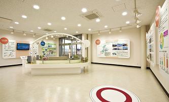 富山太陽光発電所PR館